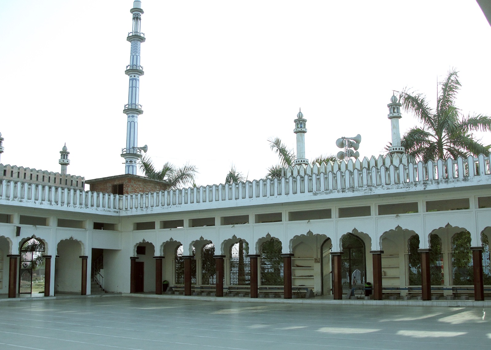 JAMIYA SHARKIYA ISLAMIYA in Godhana Azamgarh